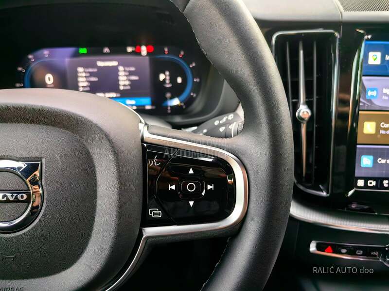 Volvo XC60 B4/4x4/360/ACC/21