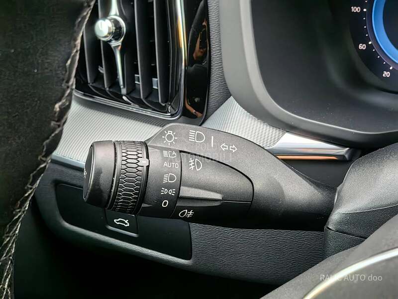 Volvo XC60 B4/4x4/360/ACC/21