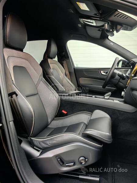 Volvo XC60 B4/4x4/360/ACC/21