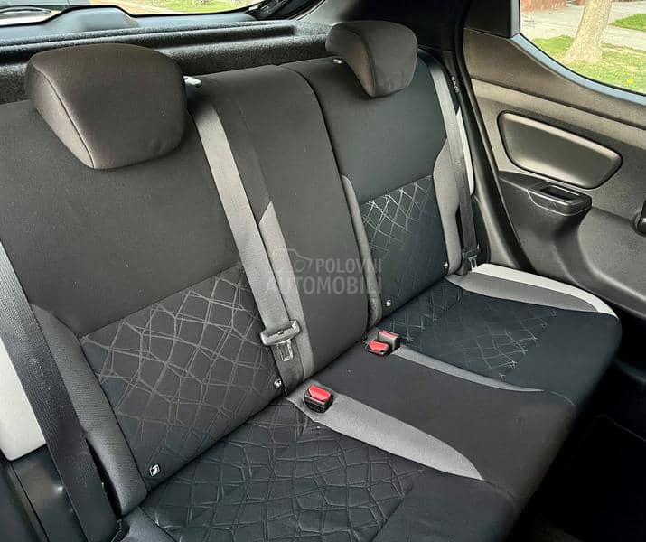 Nissan Micra 1.0