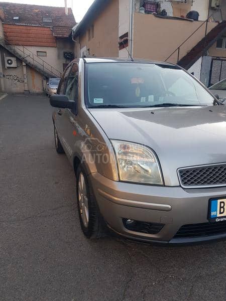 Ford Fusion 1.4 TDCI