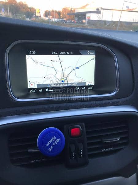 Volvo V40 D2 Momentum