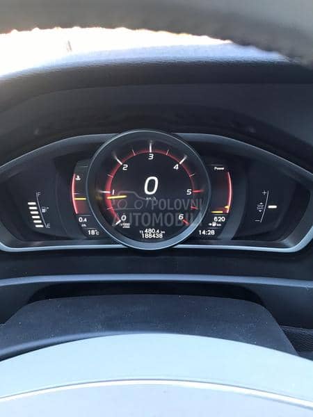 Volvo V40 D2 Momentum
