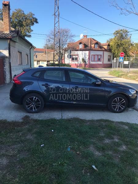 Volvo V40 D2 Momentum