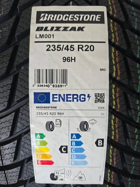 Bridgestone 235/45 R20 Zimska