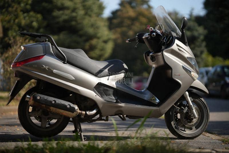 Piaggio Xevo 400i