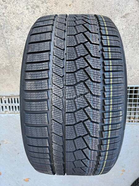 Continental 275/30 R20 Zimska
