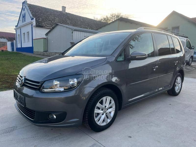 Volkswagen Touran 1.6 DSG