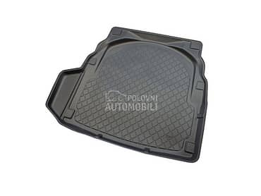 Kadica za gepek 1 W212 sedan za Mercedes Benz E 220 od 2009. do 2016. god.