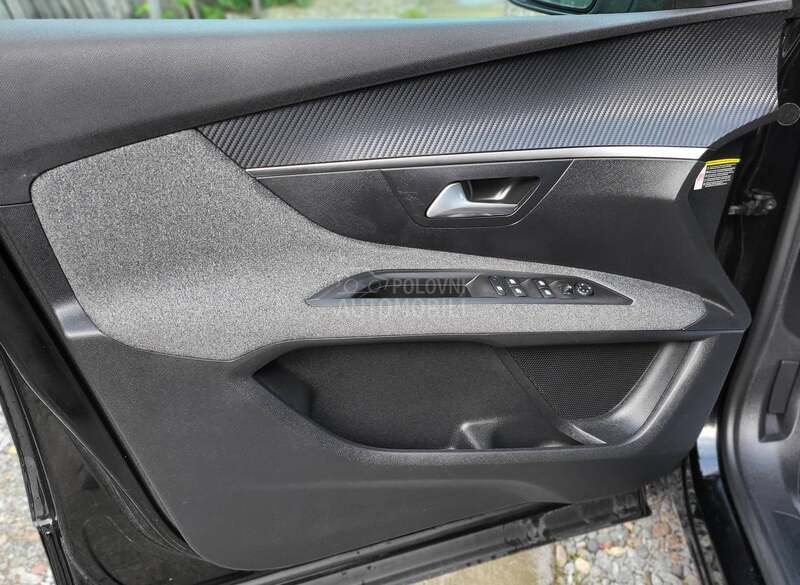 Peugeot 3008 1.6HDi AT V.SERV