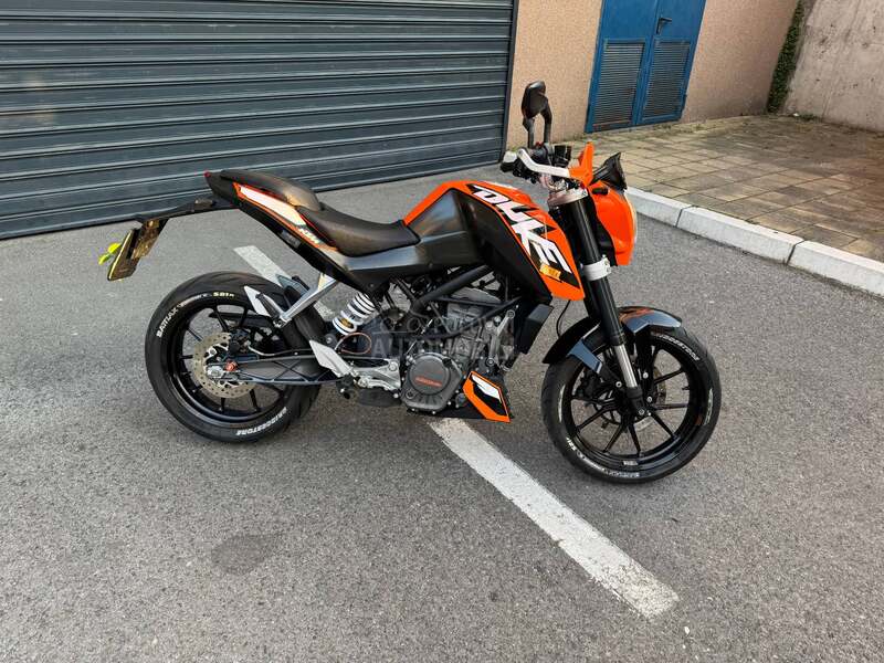 KTM DUKE 200