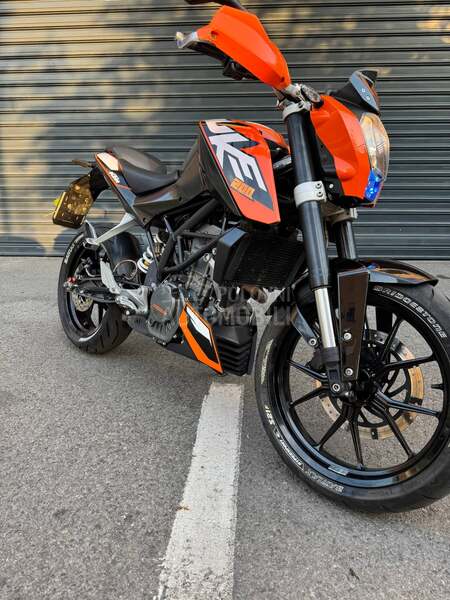 KTM DUKE 200