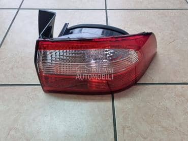 Stop svetlo za Renault Laguna od 2000. do 2004. god.