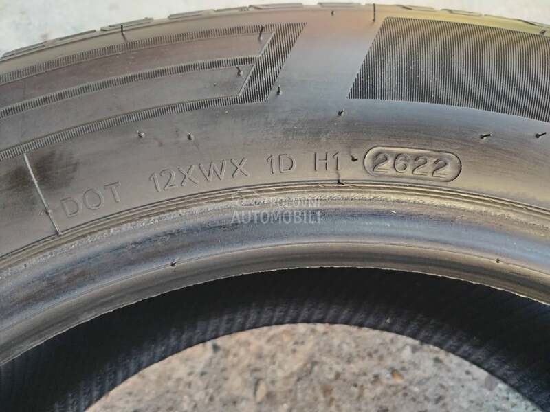 Hankook 215/60 R17 Zimska
