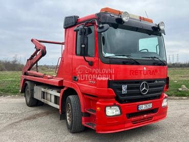 Mercedes Benz ACTORS