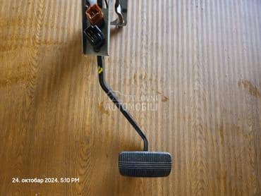 Pedala kocnice sa senzorima za Nissan Navara