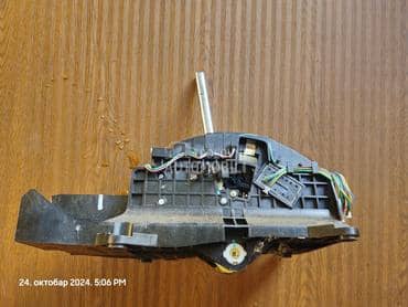 Ručica menjača automatskog za Nissan Navara od 2015. do 2021. god.