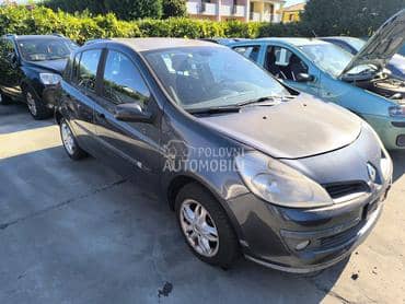 Renault Clio 2007. god. -  kompletan auto u delovima