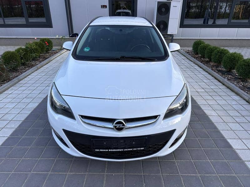 Opel Astra J 1.6 CDTI
