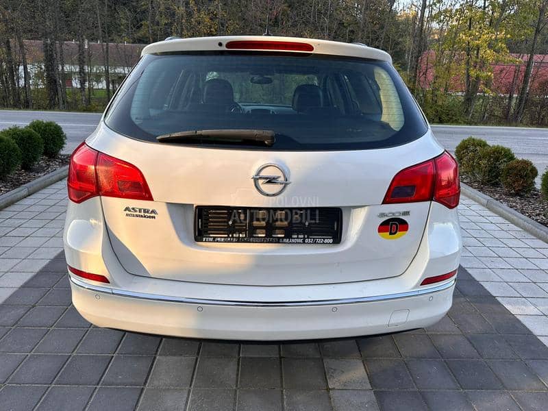 Opel Astra J 1.6 CDTI