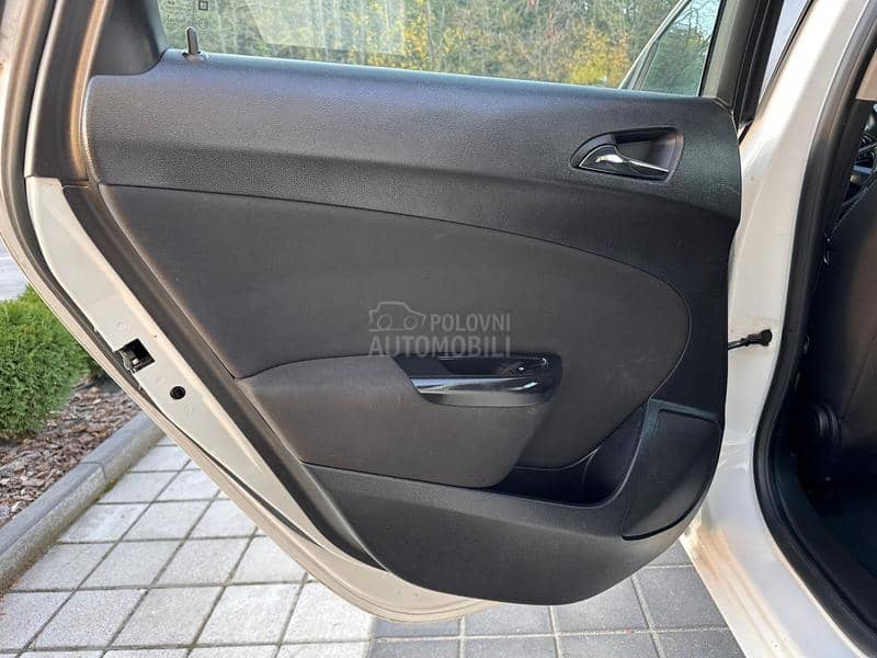 Opel Astra J 1.6 CDTI