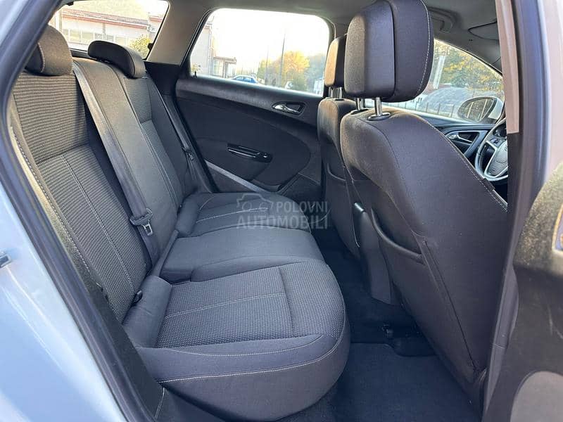 Opel Astra J 1.6 CDTI