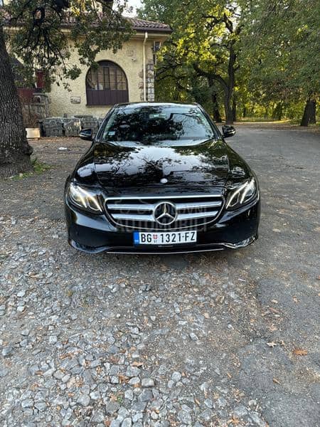 Mercedes Benz E 220 