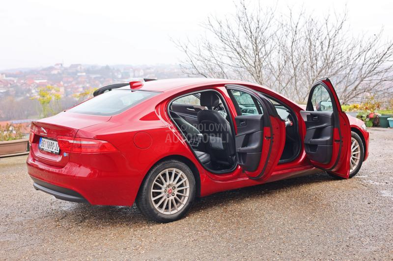 Jaguar XE 2.0