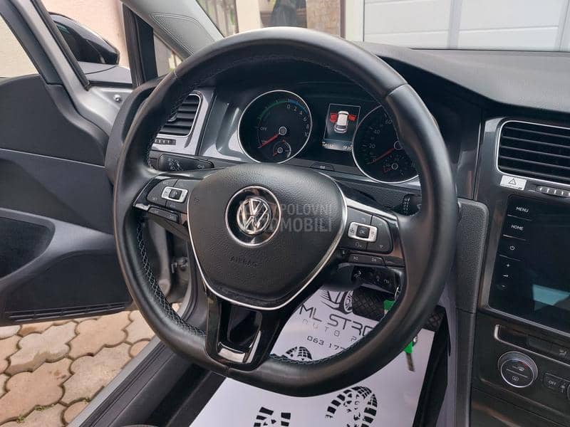 Volkswagen Golf 7 E