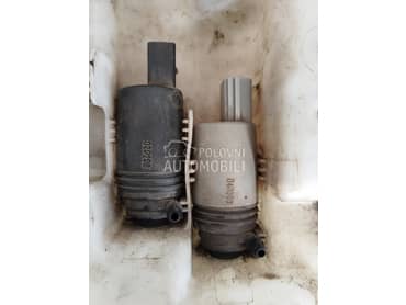 motor prskalica šoferšajbne za BMW Serija 5 od 2004. do 2010. god.