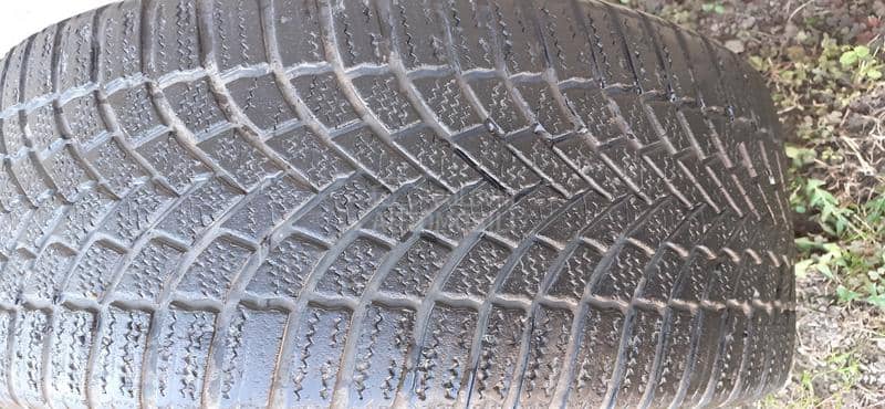 Bridgestone 235/45 R18 Sve sezone