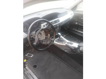 instrument tabla cup holderi za BMW Serija 3 od 2005. do 2012. god.