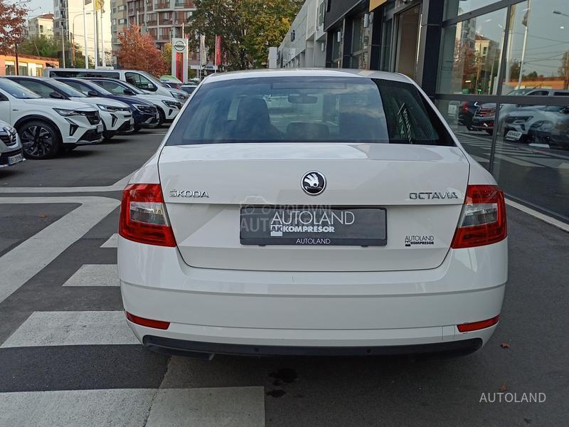 Škoda Octavia 1.6 TDI Style DSG