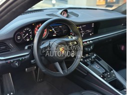 Porsche 911 Turbo S Ceramic slika 18
