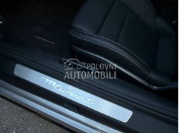Porsche 911 Turbo S Ceramic slika 21