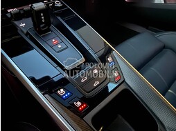 Porsche 911 Turbo S Ceramic slika 31