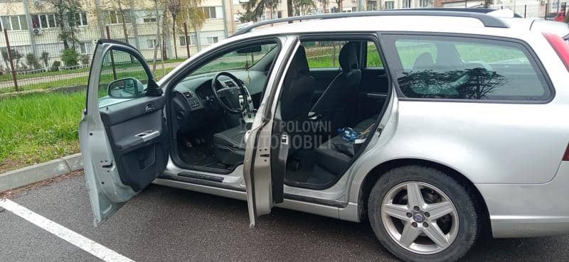 Volvo V50 1.6 drive H. itno