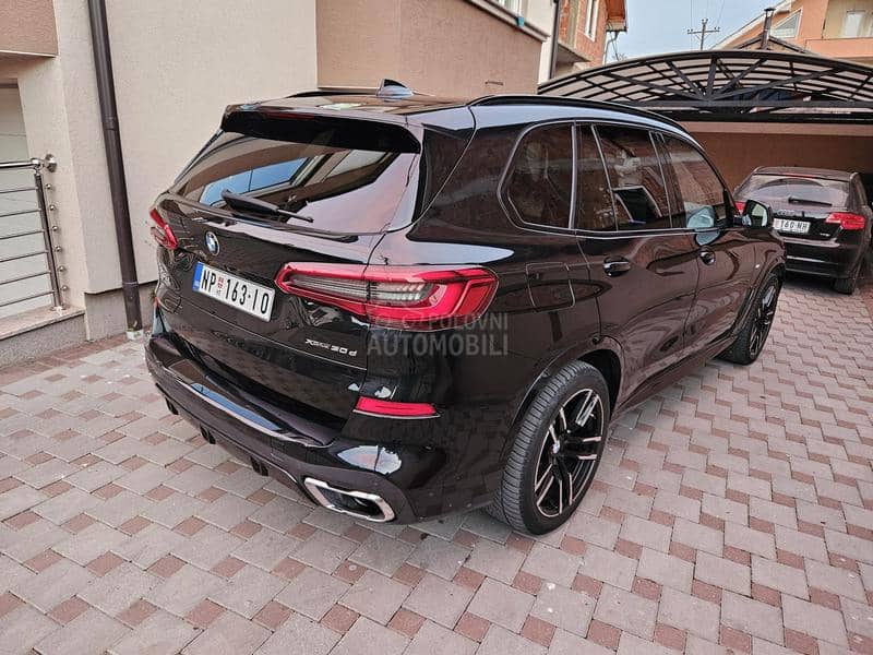 BMW X5 3.0d M-Paket VAZDUH