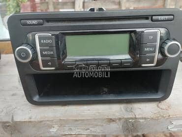 Radio za Volkswagen Golf 5