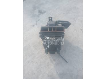 Kuciste ventilatora za Peugeot 407