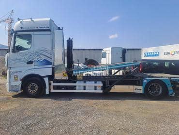 Volvo Mercedes Actros 18.45