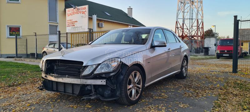 Mercedes Benz E 200 W212 2011. god. -  kompletan auto u delovima