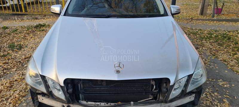 Mercedes Benz E 200 W212 2011. god. -  kompletan auto u delovima