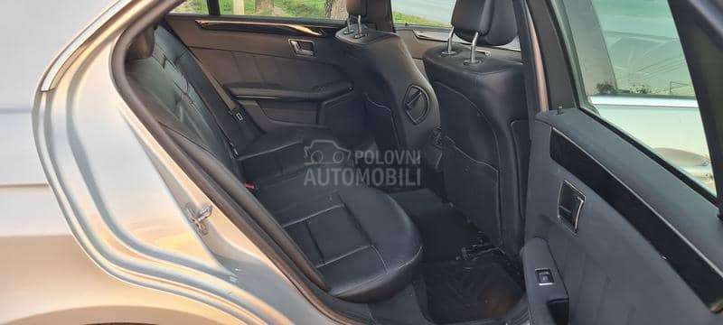 Mercedes Benz E 200 W212 2011. god. -  kompletan auto u delovima