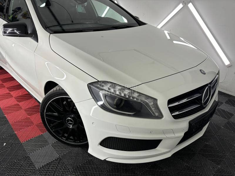 Mercedes Benz A 180 Pano/Amg/Matic