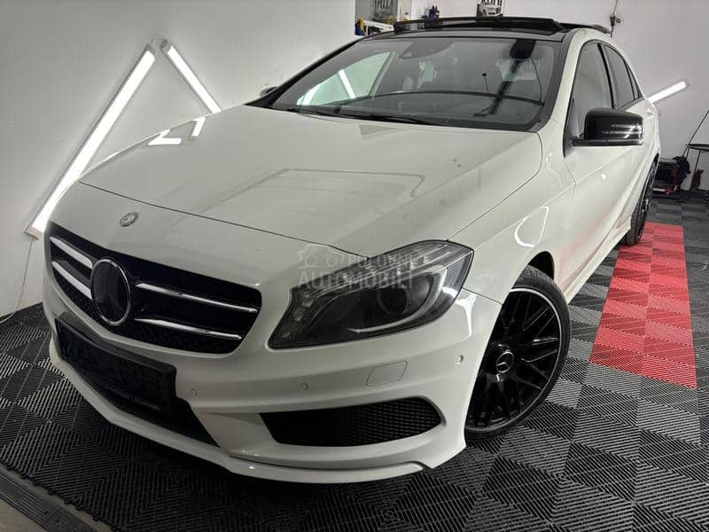 Mercedes Benz A 180 Pano/Amg/Matic