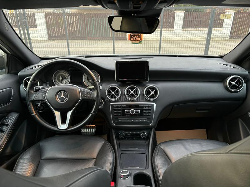 Mercedes Benz A 180 Pano/Amg/Matic