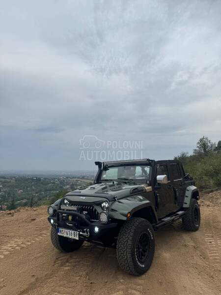 Jeep Wrangler Sahara