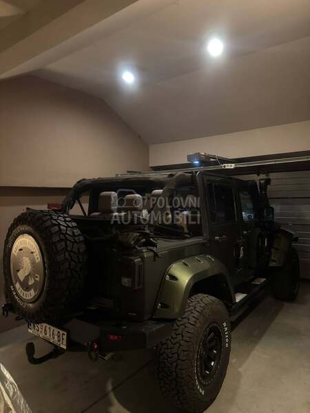 Jeep Wrangler Sahara