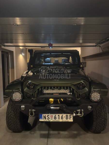 Jeep Wrangler Sahara
